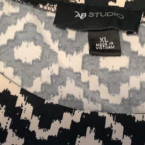 Flutter Sleeve Top XL